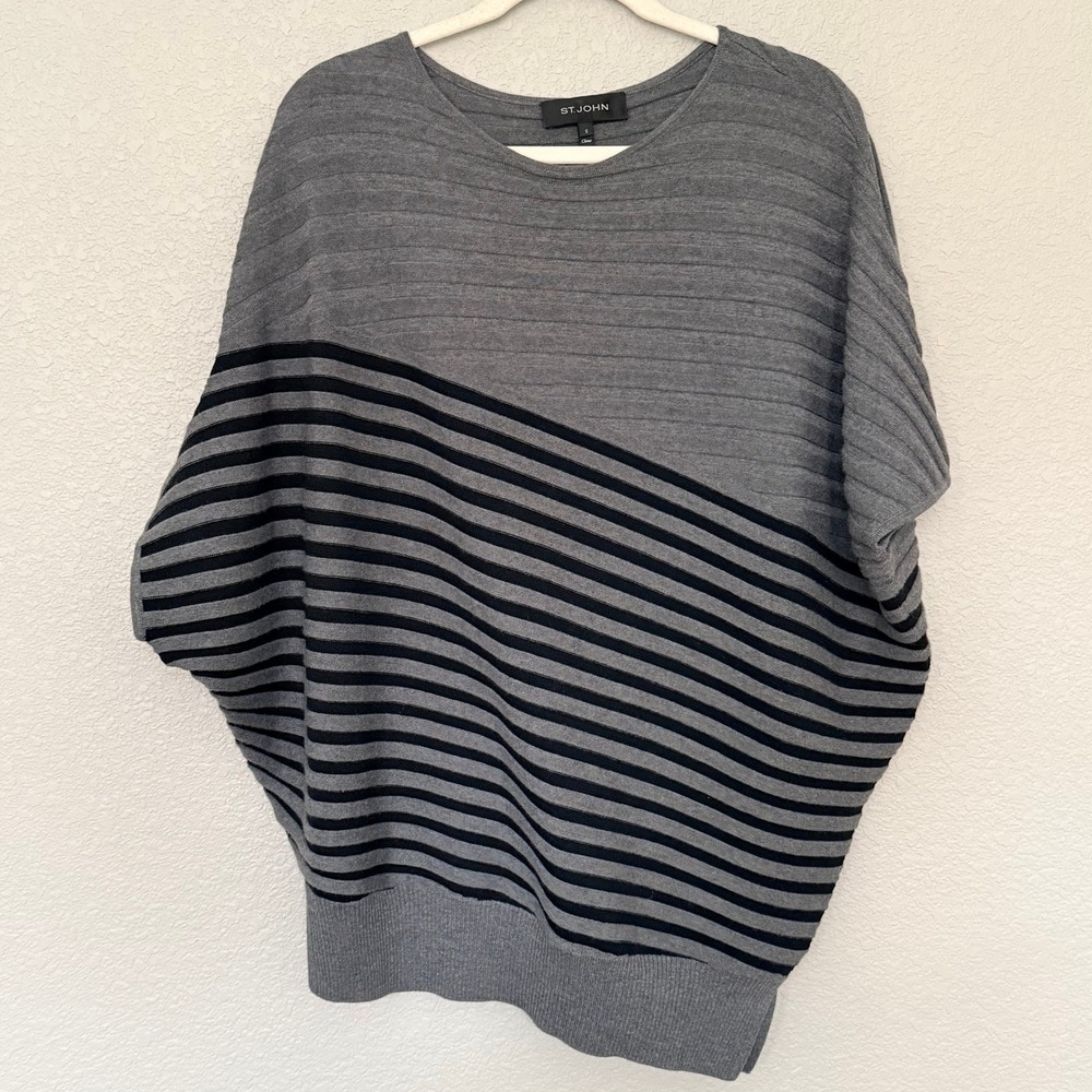 ST JOHN Gray Black Stripe Dolman Sweater Top Size S Quiet Luxury